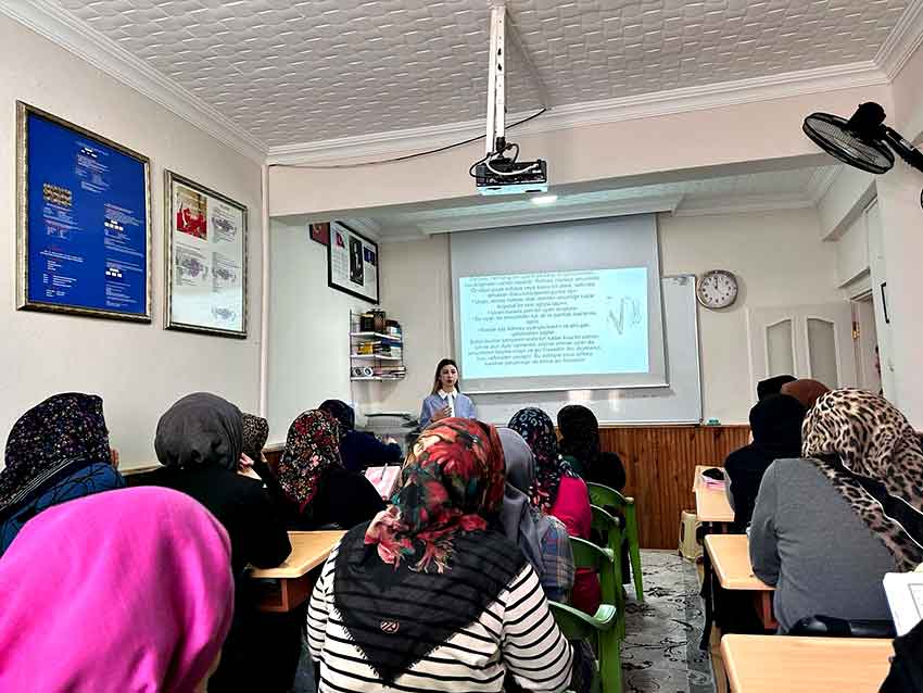 973E2A0D F8Eb 4Ece 827F Fbe22E5595B9