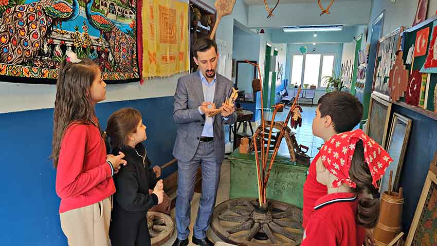 L I S E O D E V I P A R A K O L E K S I Y O N U Y L A B A S L A Y I P 591132 174907