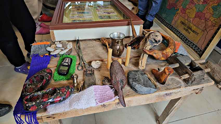 L I S E O D E V I P A R A K O L E K S I Y O N U Y L A B A S L A Y I P 591134 174907