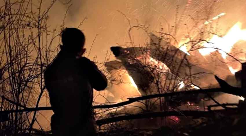 E V I N D E C I K A N Y A N G I N D A Y A S A M I N I Y I T I R D I 684014 202558