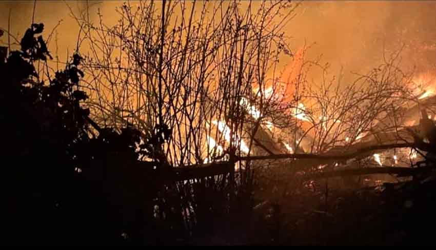 E V I N D E C I K A N Y A N G I N D A Y A S A M I N I Y I T I R D I 684015 202558