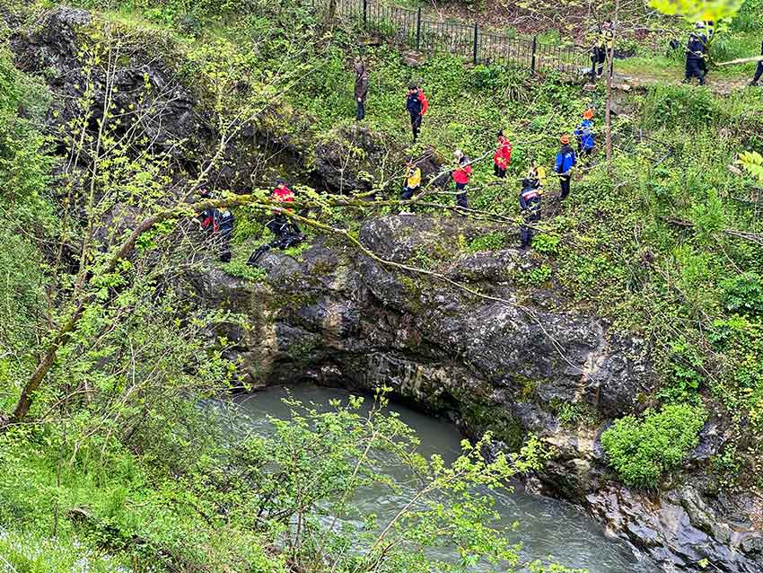 O R D U K A Y I P B I R I K A D I N 2 A R K A D A S H E R Y 690160 204453