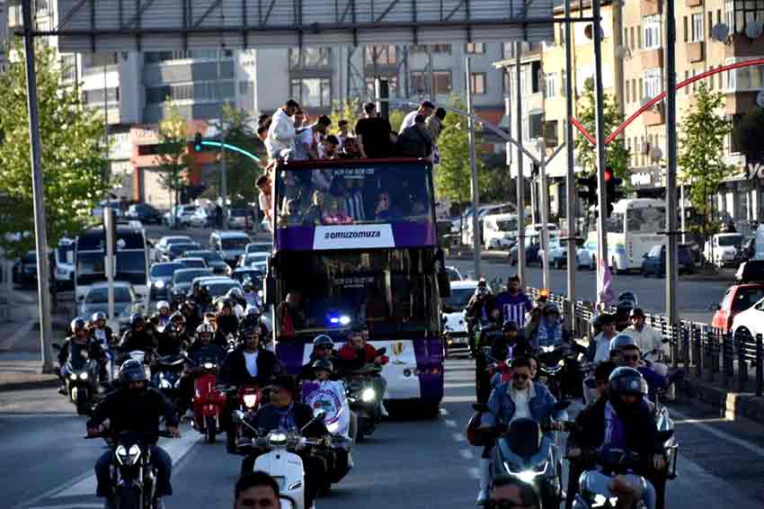 Şampiyon Şehir Tur (3)-1