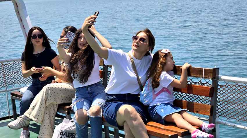 10 Y I L L I K H A Y A L İ 4