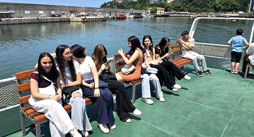 10 Y I L L I K H A Y A L İ 8