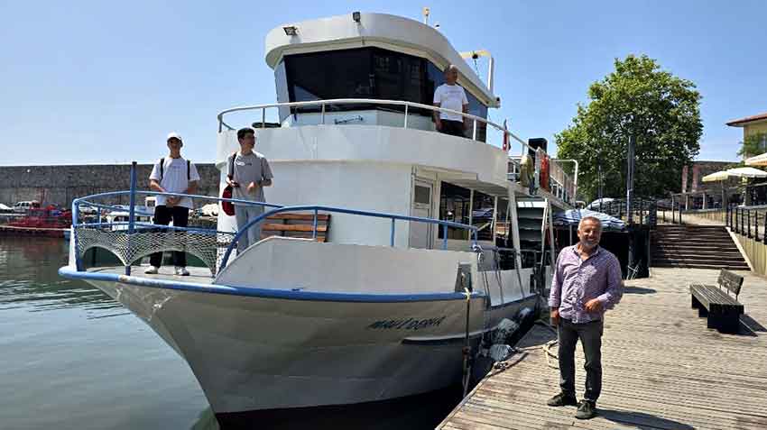 10 Y I L L I K H A Y A L İ