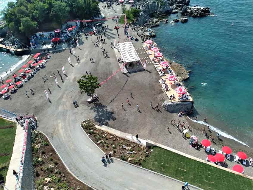 2E7C26E4 C4A9 42Ed 9829 8400A80C1D52