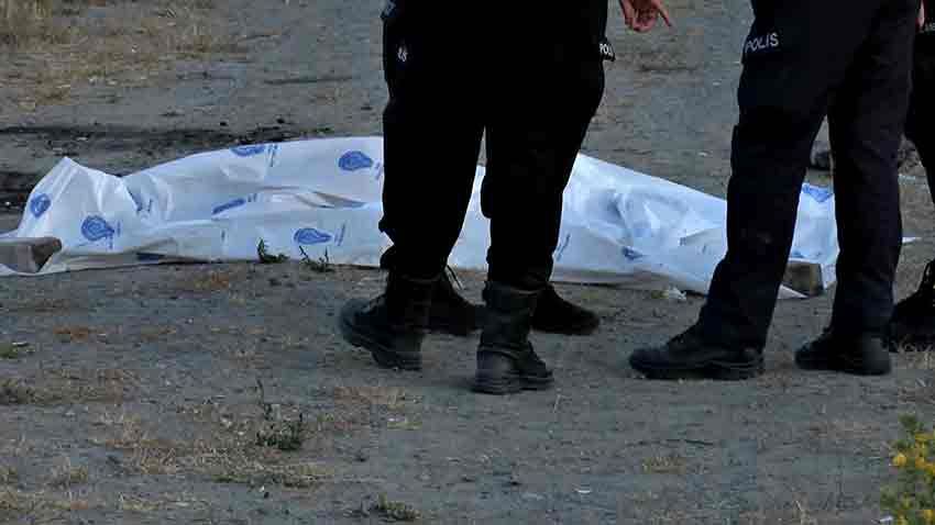 I S T A N B U L E S E N Y U R T‘ T A C E S E D I B U L U N A N K I 791099 233988