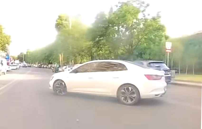 O T O M O B I L I L E C A R P I S A N M O T O S I K L E T I N S U R U C 766703 226342