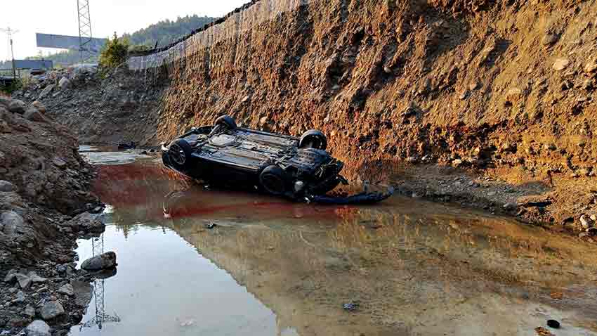 4D0B7565 78B1 4Caf A202 10184F86A31C