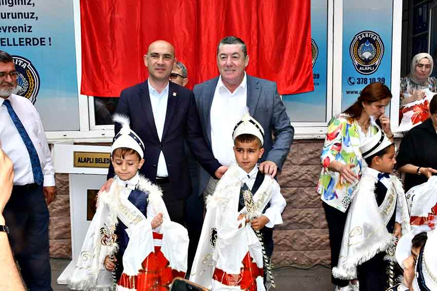 517584599 4238301409828279 4785484075134215446 N