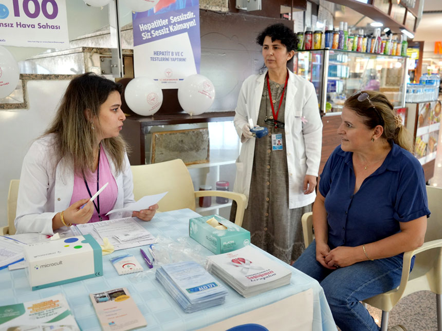 Avm'de Vatandaşlara Sigaranın Zararları Anlatıldı (2)