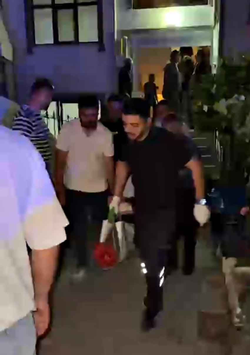 B A R T I N E S K I E S I N I O L D U R D U U V E Y K I Z I N I 815932 241650