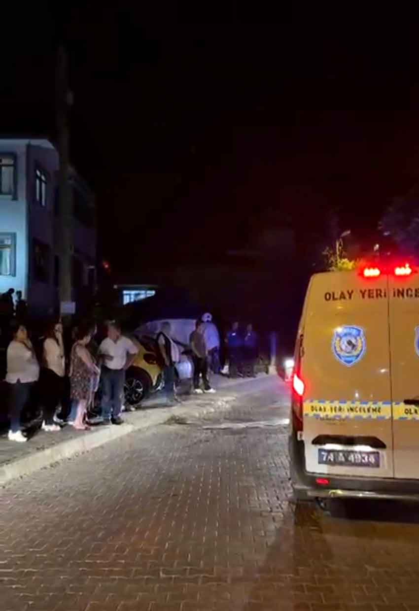 B A R T I N E S K I E S I N I O L D U R D U U V E Y K I Z I N I 815933 241650