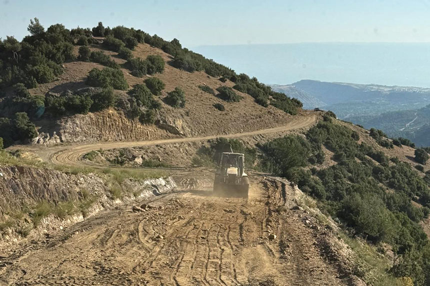 Babadağ Belediyesi Üst Yapı Çalışmalarını Aralıksız Sürdürüyor (2)