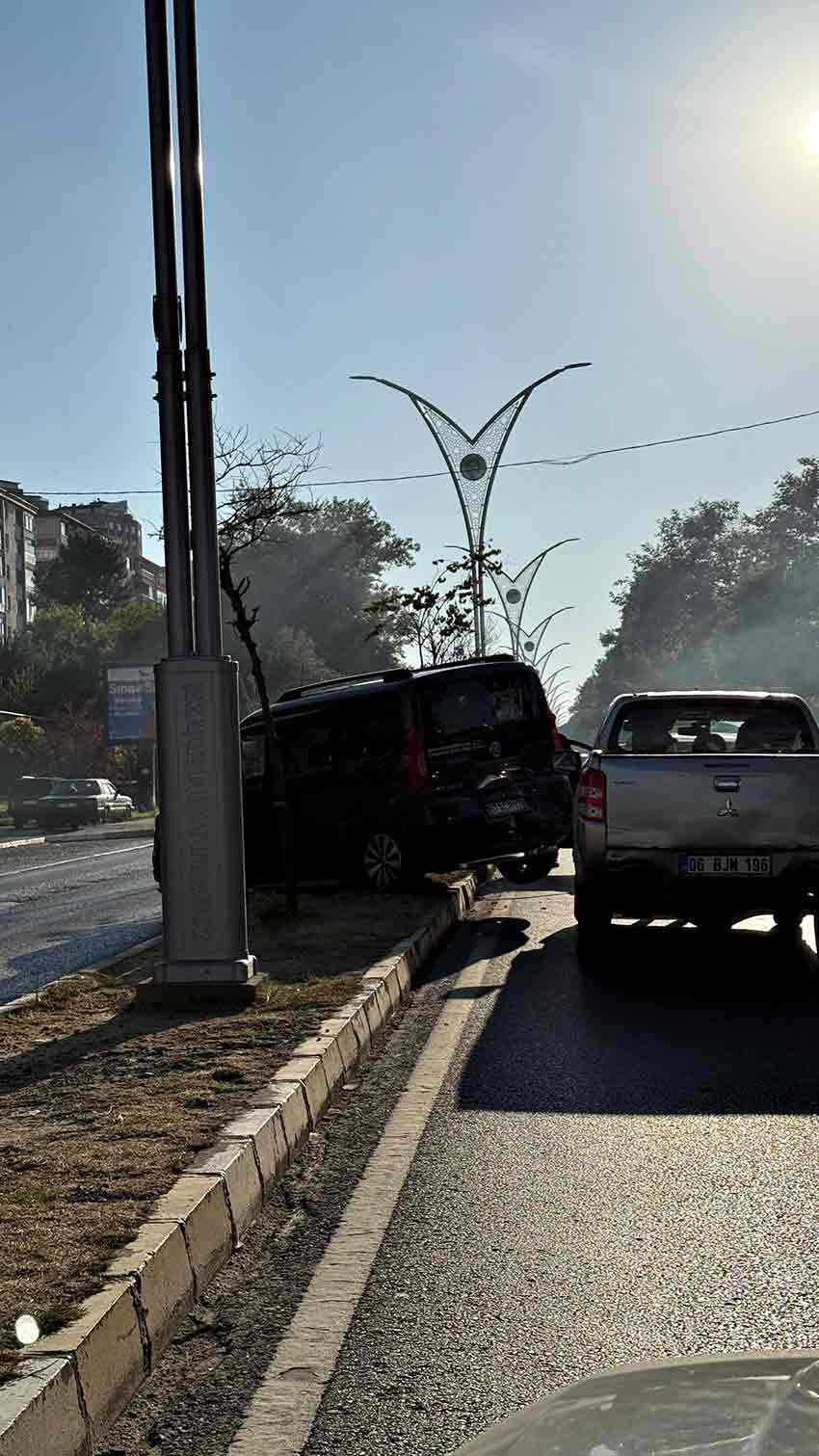 Eec62Ab9 Eebe 4074 Ae76 8F377C70F137