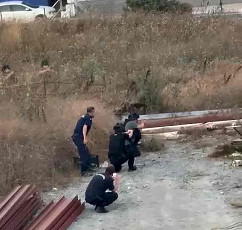 I S T A N B U L A R N A V U T K O Y D E E S K I C A L I S T I G I 841830 249582