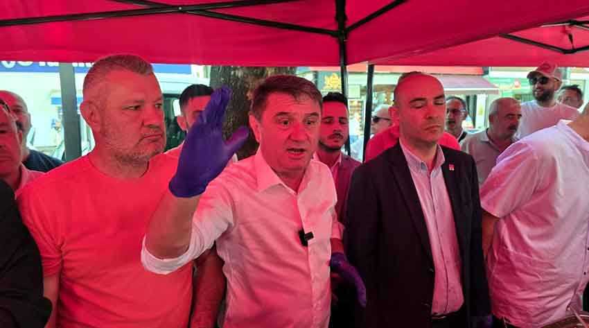 Iş Vaadi Veren Başkan
