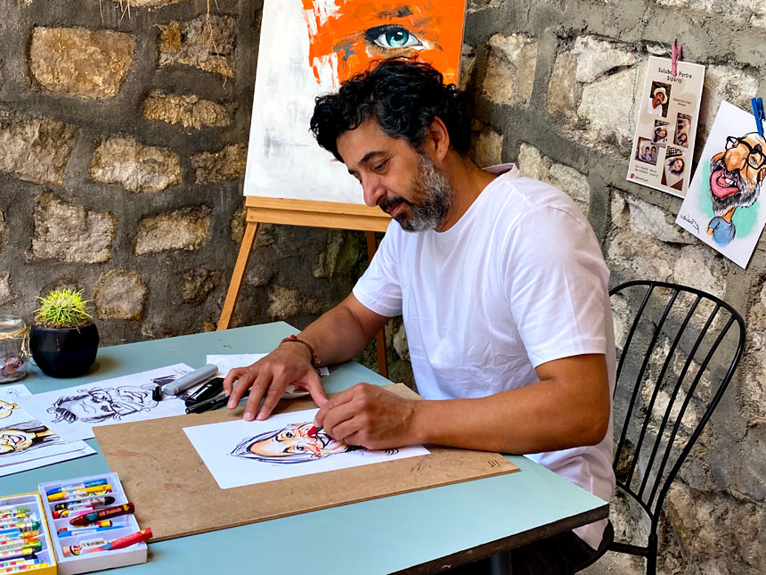 İşitme Engelli Sanatçı Duygularını Resimlerle Ifade Ediyor (3)