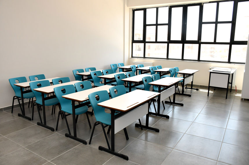 Okulların Fiziki Imkanları Geliştiriliyor (1)