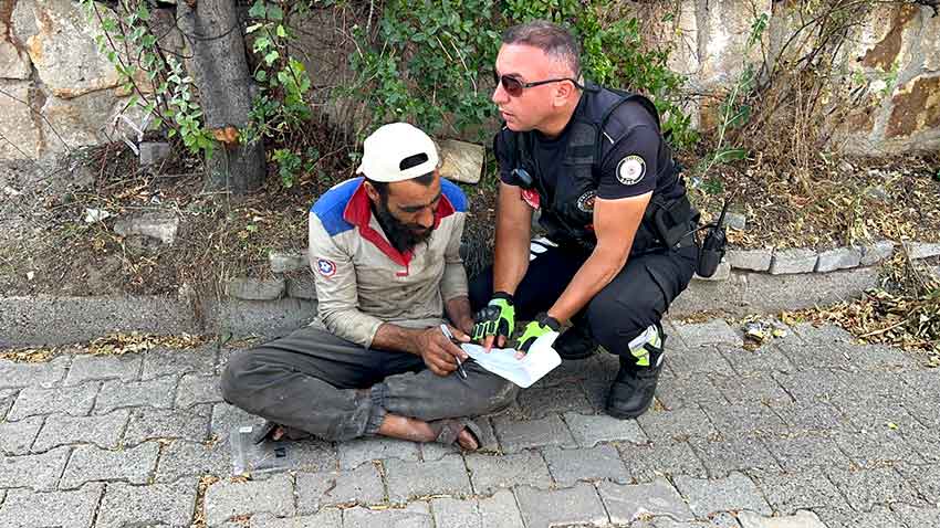 P O L I S E Y A K A L A N I N C A N A M A Z A D U R A N M O T O S I K L 796099 235616