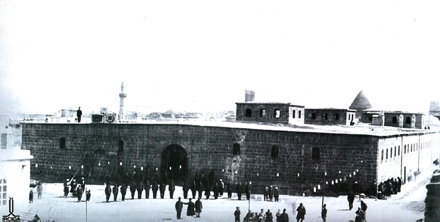 Tarihi Taş Ambarlar (1)