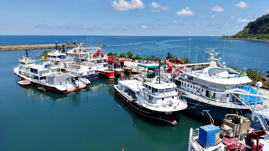 Teknelerde Boya Ve Bakım (1)