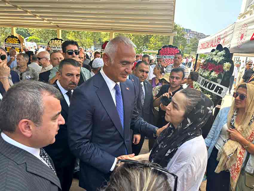 461B9F40 7C4F 4491 Bbf1 D1Ea90525Ab2