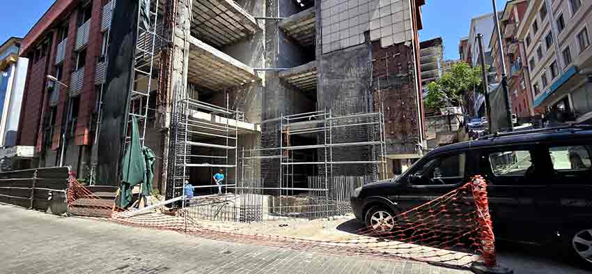 B1Af6005 5714 40Fd A75A D0254A6Ba1B8