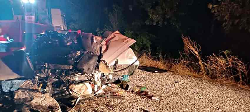 C A N A K K A L E D E I K I O T O M O B I L I N C A R P I S T I G I K 863704 256472