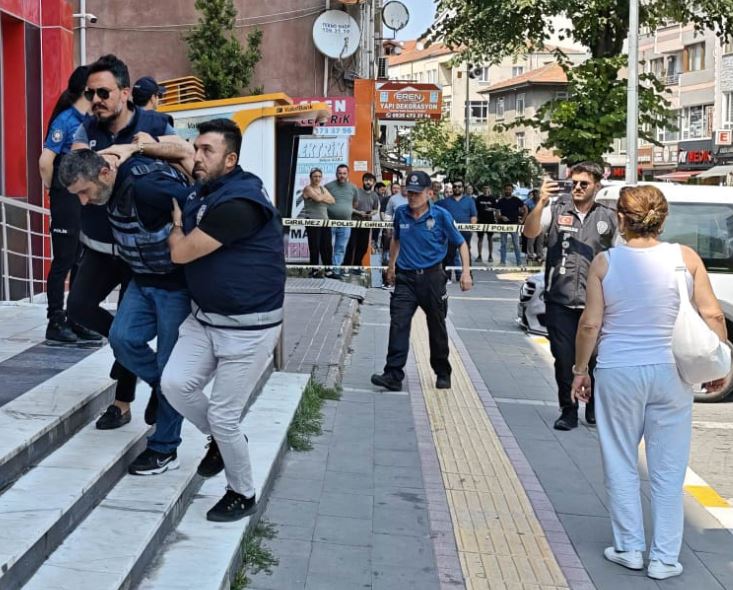 Devrekte 3 Ki̇şi̇ 1