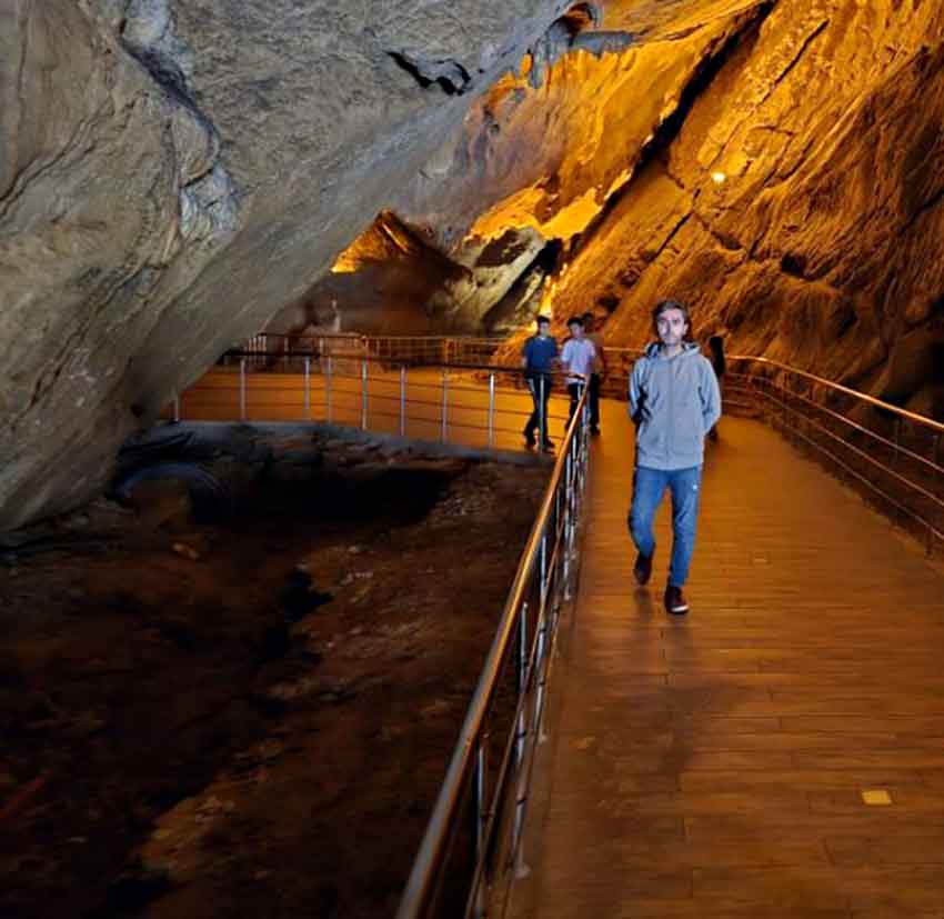 G Ö K G Ö L Z İ Y A R E T Ç İ 18