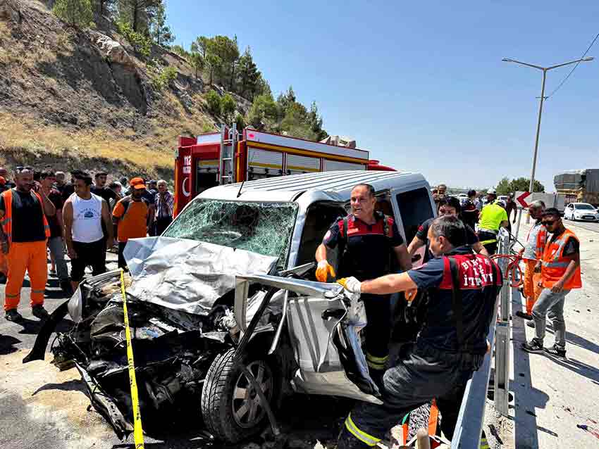 M I N I B U S I L E H A F I F T I C A R I A R A C C A R P I S T I 866023 257236