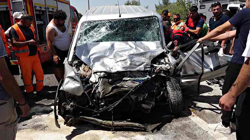 M I N I B U S I L E H A F I F T I C A R I A R A C C A R P I S T I 866028 257236