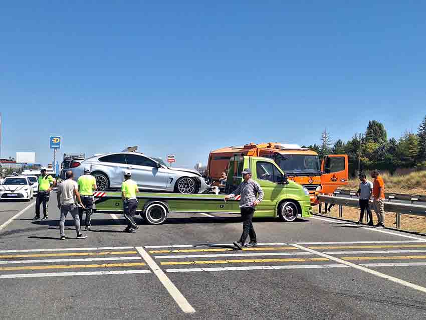 M U H E N D I S I S G O R U S M E S I N E G I D E R K E N K A Z A D A 859316 254948