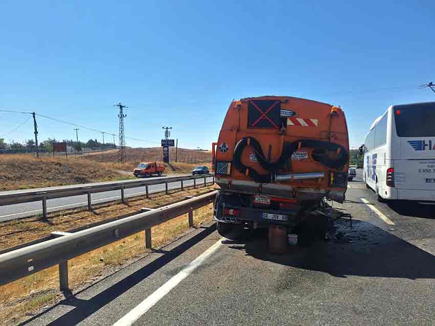 M U H E N D I S I S G O R U S M E S I N E G I D E R K E N K A Z A D A 859317 254948