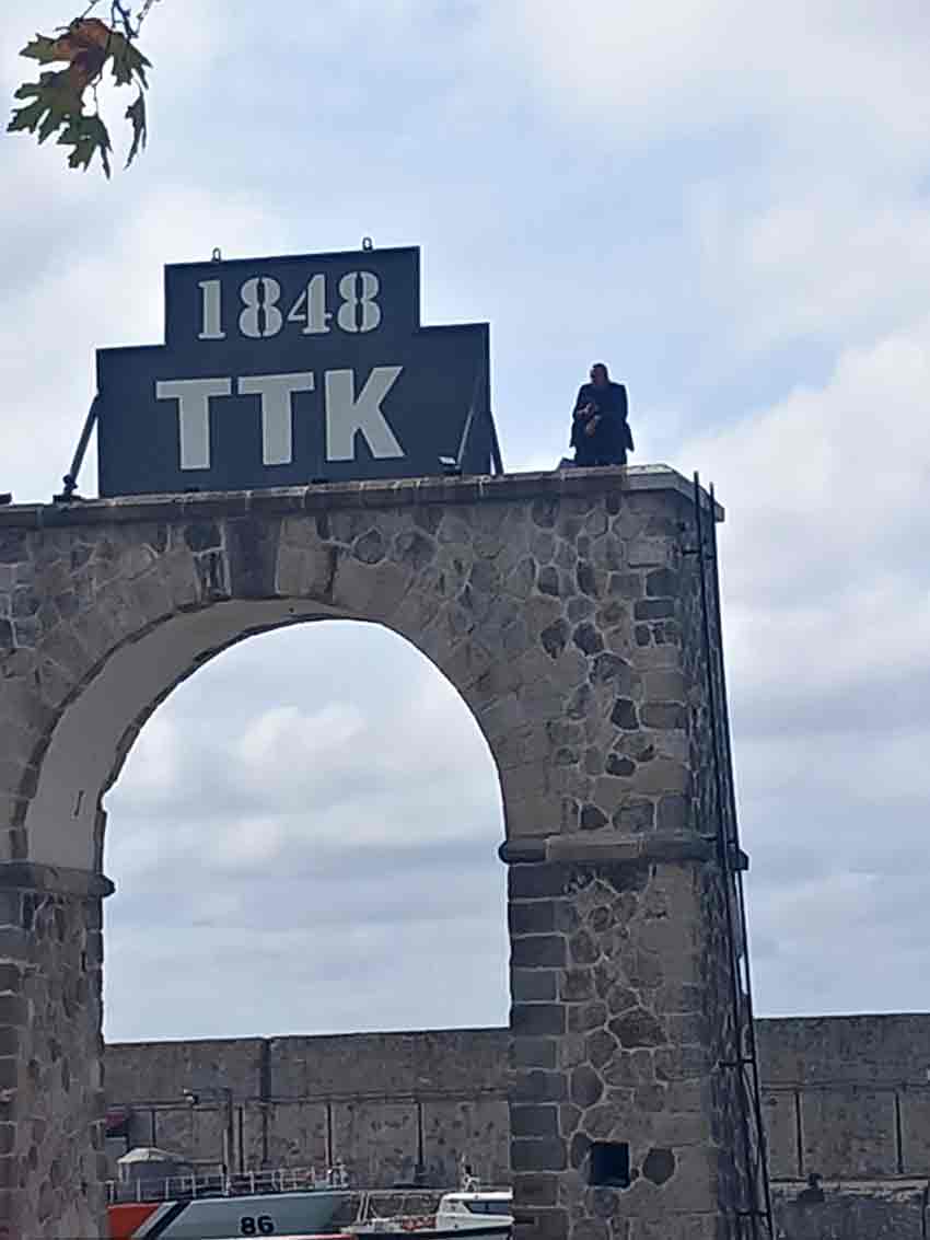 990E1895 C4Ec 42A6 A730 7072Ffdecdda