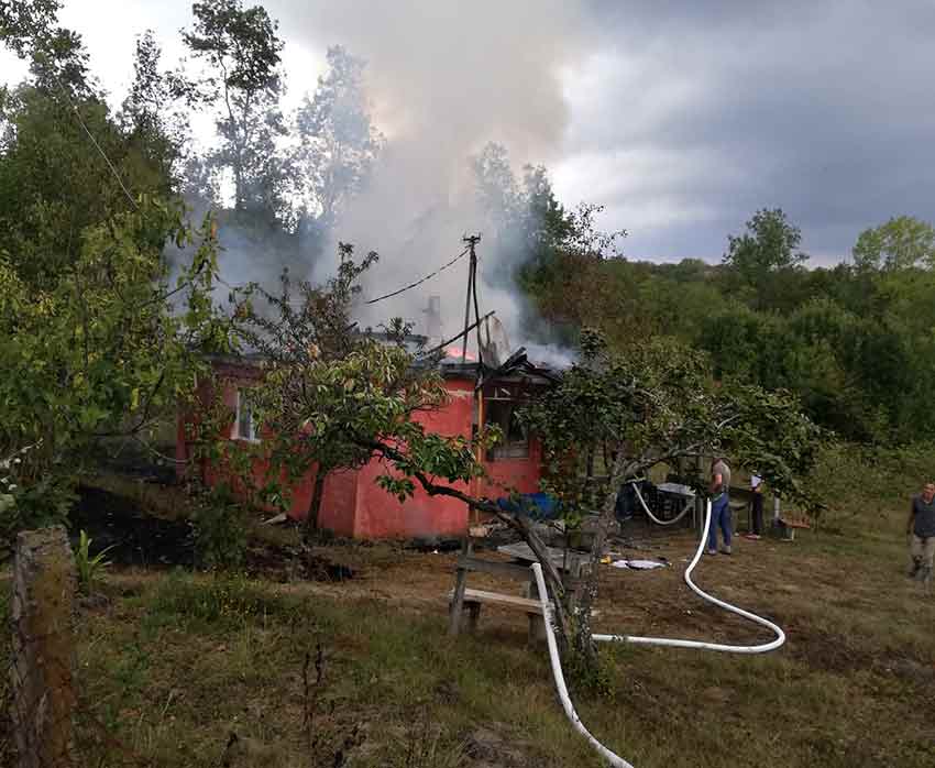 Ç A Y C U M A’ D A B A Ğ E V İ N D E Y A N G I N (2)