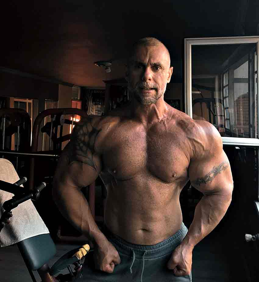 Cenk Karalı Şampiyon (1)