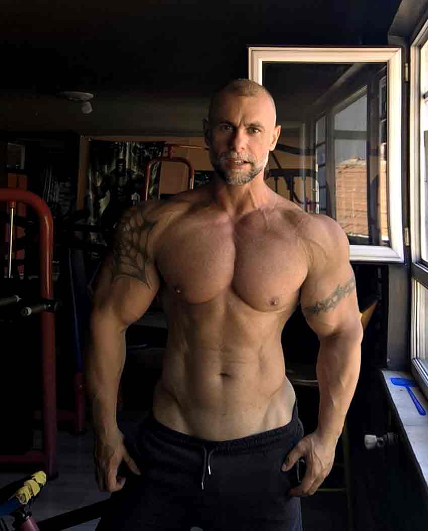 Cenk Karalı Şampiyon (2)