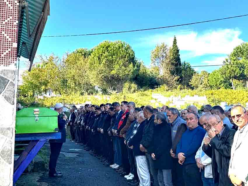 Hasret Akkuzu Cenaze (1)