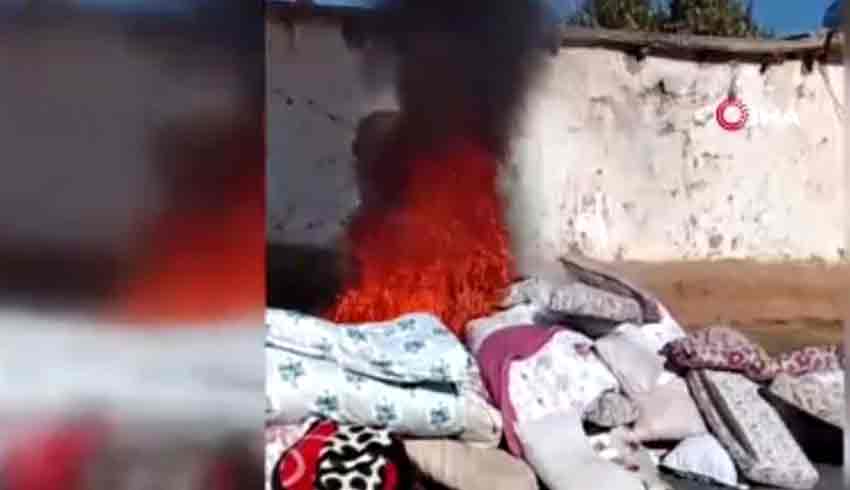 E V D E K İ E Ş Y A L A R