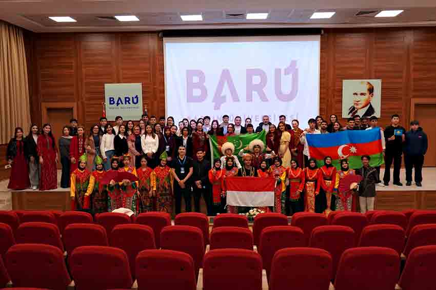 Barü’de Farklı Kültürler Bir Araya Geldi (2)