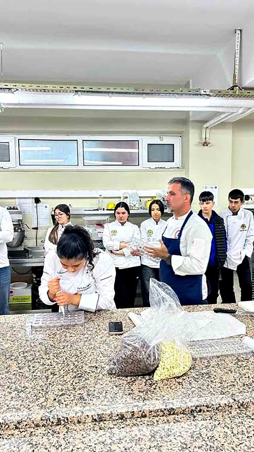 Devrek Myo'da Çikolata Tekniği Anlatıldı (1)