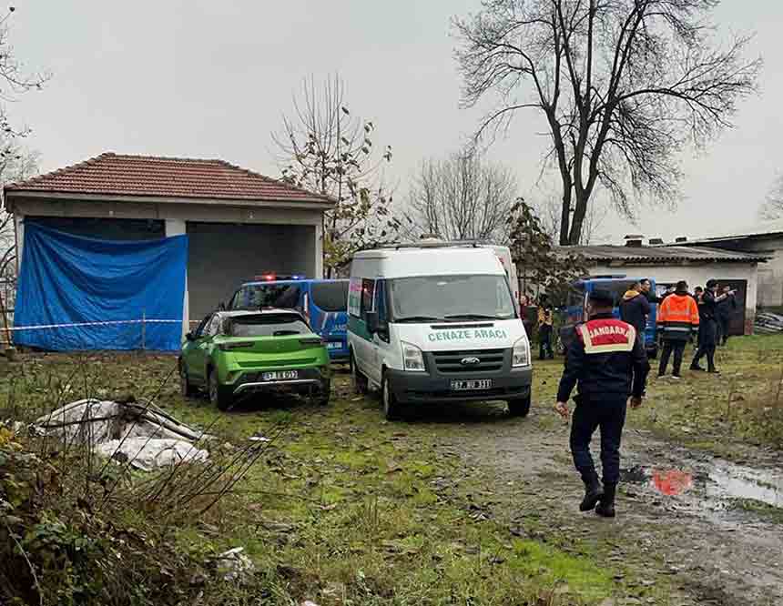 Tavuk Çiftliğinde Acı Olay (2)