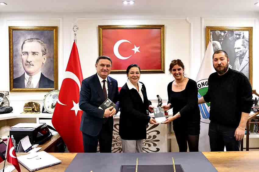 Üstüngel Arı Ve Nisanur Arı’dan Başkan Tahsin Erdem’e Anlamlı Ziyaret (1)