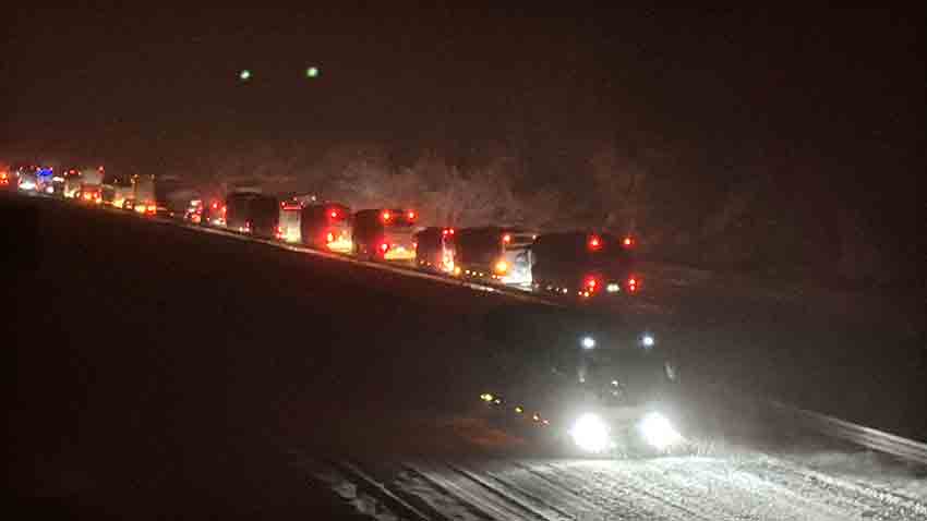 Yoğun Kar T E M Otoyolu’nda Trafiği Felç Etti (2)