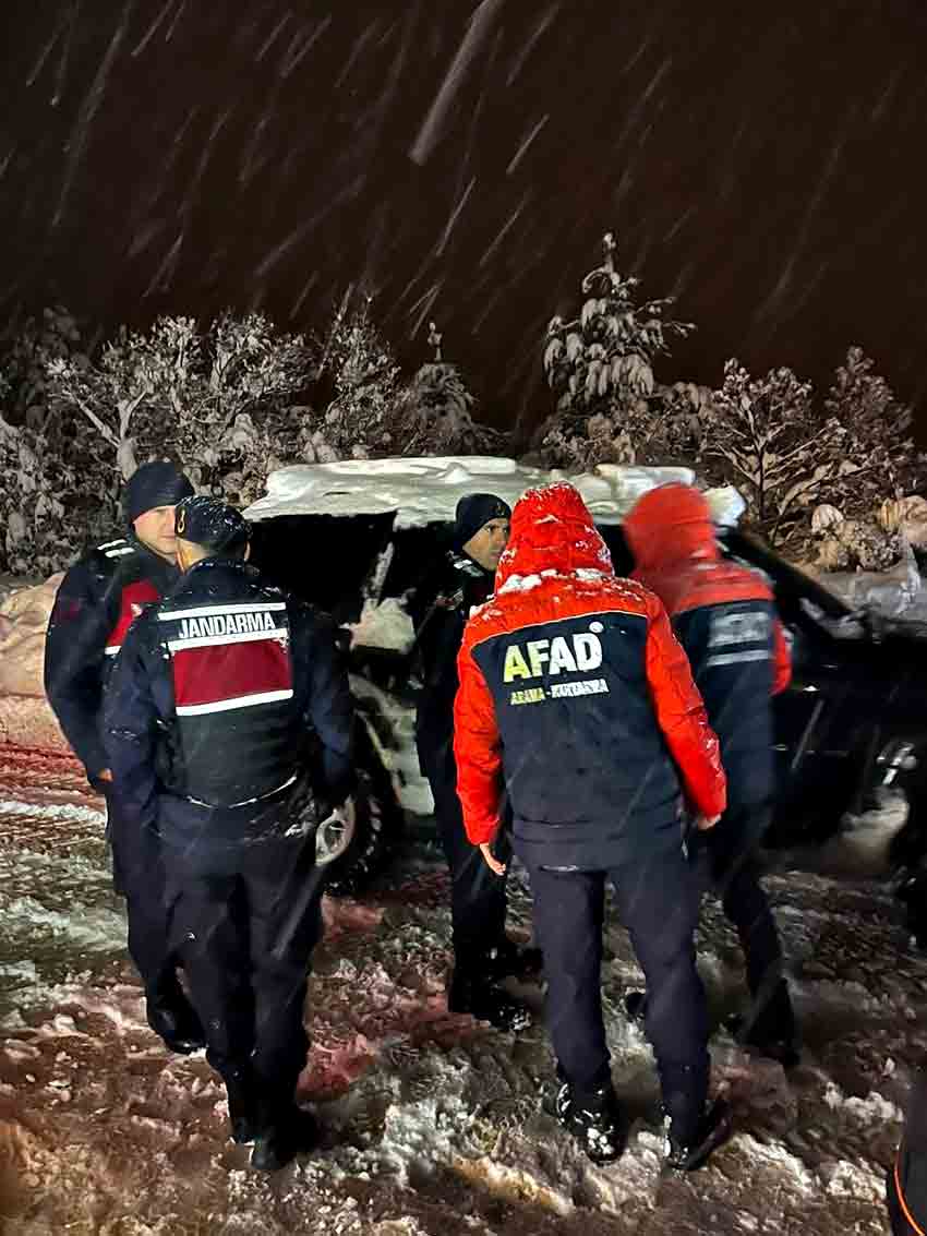Yoğun Kar Yağışında Mahsur Kaldılar 7 Kişi A F A D Tarafından Kurtarıldı (1)