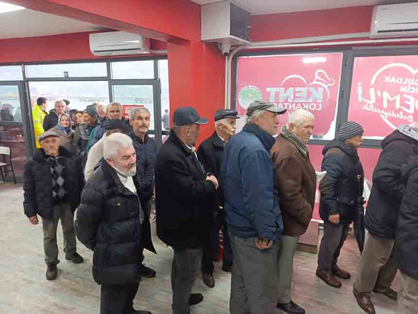 Zonguldak Kent Lokantasında Tas Kebabı Izdihamı (1)