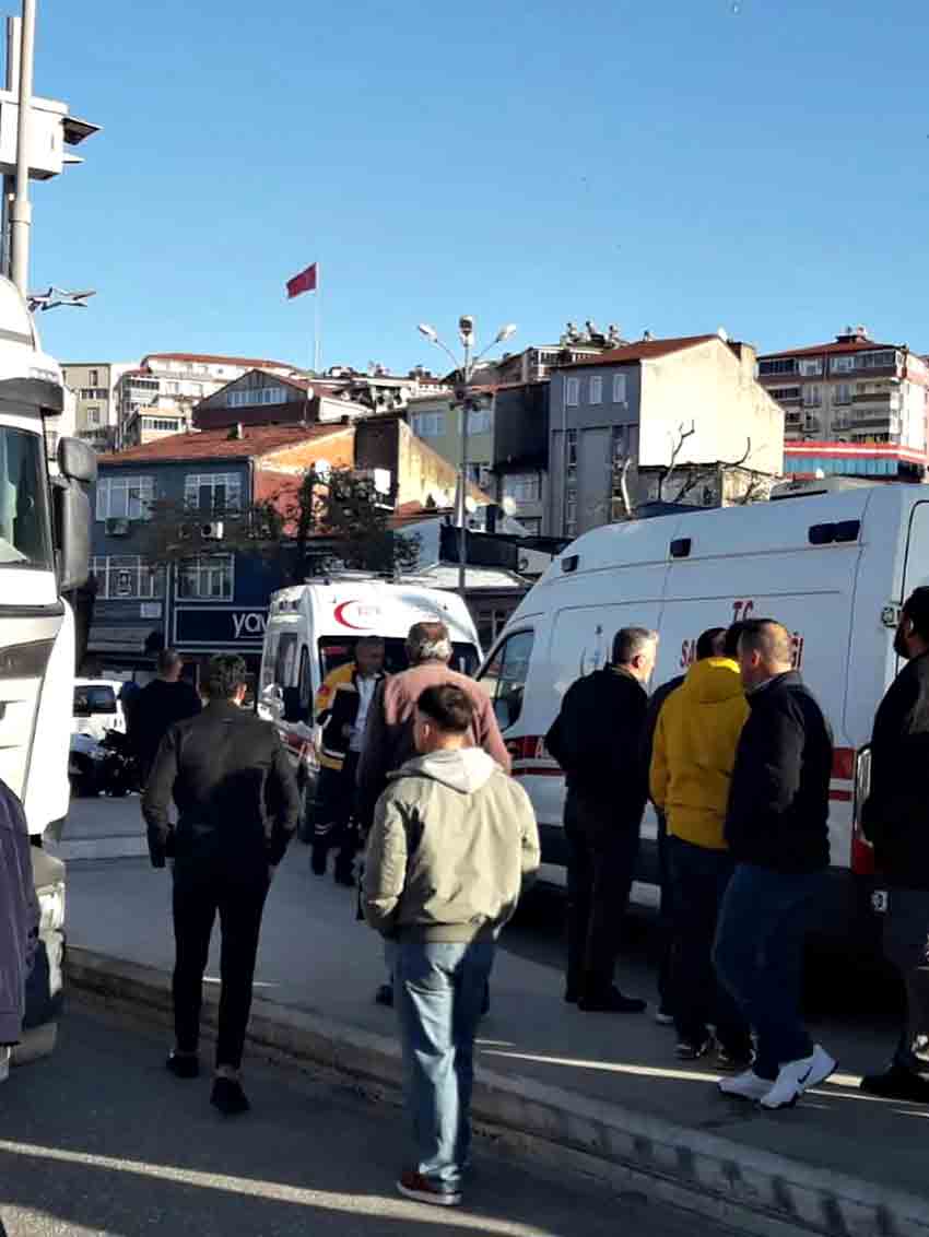 Zonguldak'ta Kaza Yayaya Kamyon Çarpti!